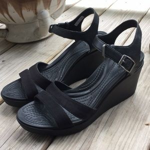 Women's Crocs Leigh Sandal Wedge 8M